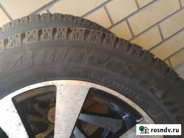 Колёса Bridgestone на Rio/Solaris шипованные Воронеж - изображение 1