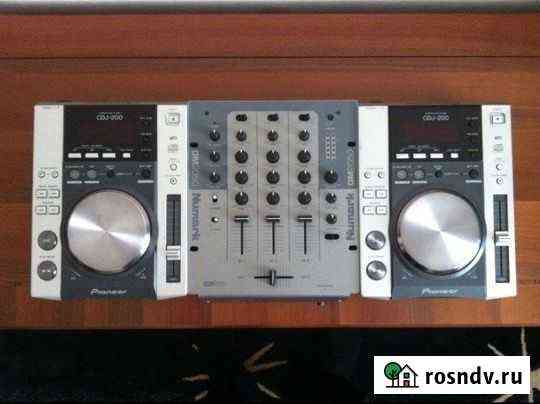 Диджейские проигрыватели Pioneer CDJ-200 и микшер Ярославль