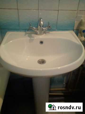 Продаю раковину для ванной комнаты с подножкой Барнаул - изображение 1