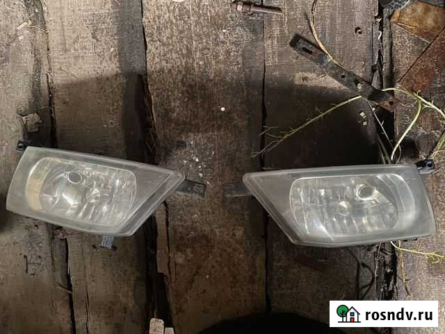 Фары nissan wingroad Y11 Тарко-Сале - изображение 1