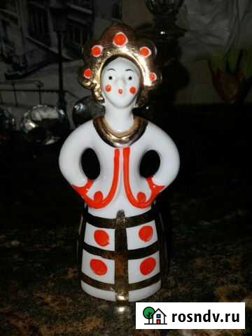 Барышня в кокошнике фарфор СССР Дулёво Мытищи - изображение 1