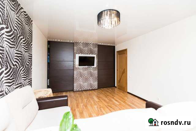 3-комнатная квартира, 80 м², 8/10 эт. в аренду посуточно в Тюмени Тюмень - изображение 1