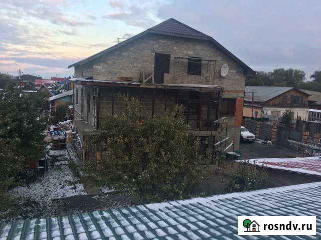 Дом 390 м² на участке 10 сот. в аренду на длительный срок в Челябинске Челябинск - изображение 1