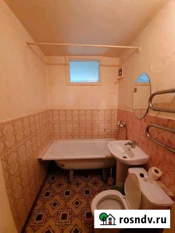 2-комнатная квартира, 49 м², 2/4 эт. в аренду на длительный срок в Каменске-Уральском Каменск-Уральский - изображение 1