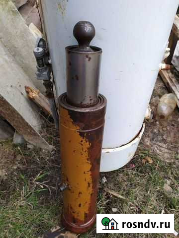 Гидравлический цилиндр от тракторной телеги 2птс4 Старое Шайгово - изображение 1