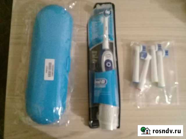 Электрическая зубная щетка oral b новая Ижевск - изображение 1
