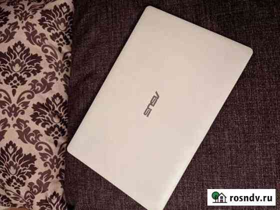 Ноутбук asus X200CA, 4gb Озу, 240ssd Остров