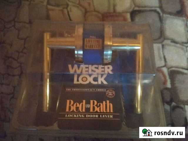 Дверные ручки золото weiser lock Новосибирск - изображение 1