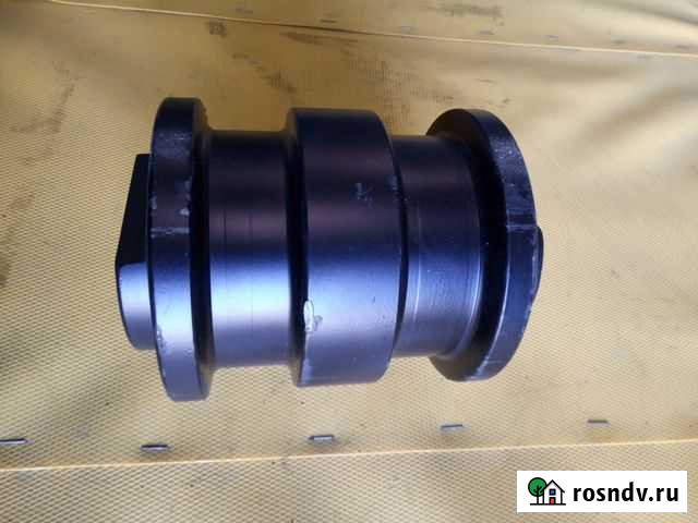 Опорный каток на экскаватор Sunward SWE50 Владивосток - изображение 1