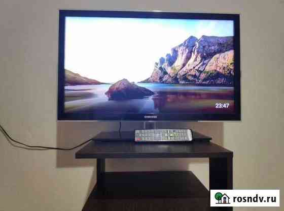 Samsung UE32D5000PW Серов