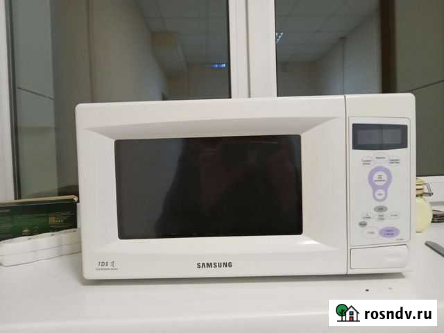 Микроволновая печь Samsung (полурабочая) Новосибирск - изображение 1