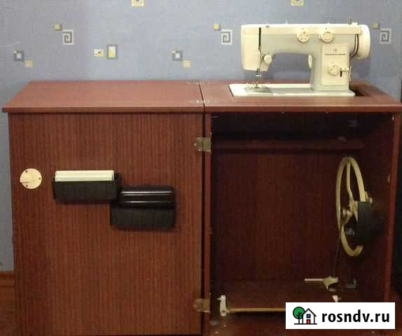 Продам новую шв. машину с ножн. и элект. приводами Ковров - изображение 1