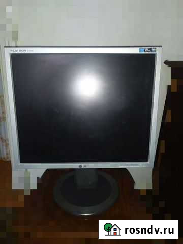 Монитор LG 19 (включается через раз) Омск - изображение 1
