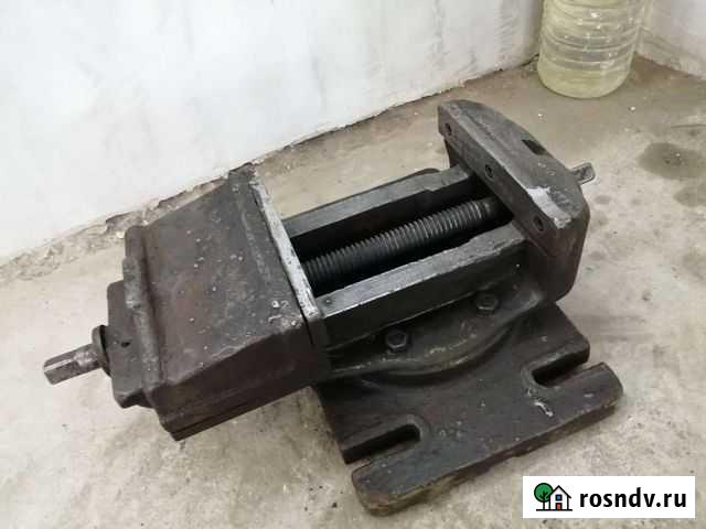 Тиски станочные СССР Азов - изображение 1