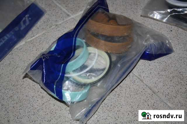 Ремкомплект цилиндра опоры кму Soosan 736 Липецк - изображение 1