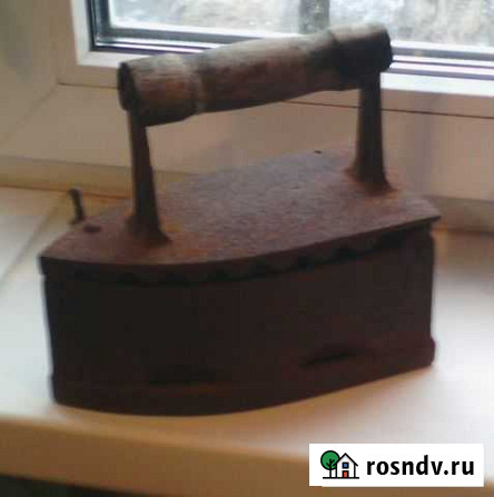 Старинный угольный утюг Псков - изображение 1