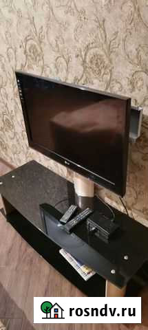 Телевизор и подставка Махачкала - изображение 1