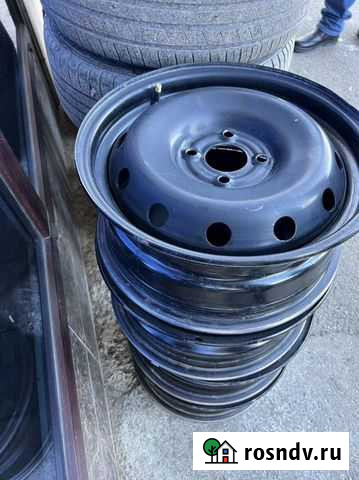 Штампы на весту оригинал R15 4/100 Армавир - изображение 1