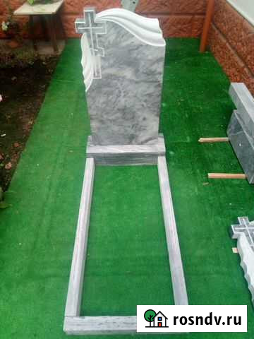 Памятник из украинского серого мрамора Заводской - изображение 1