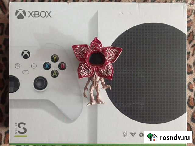 Xbox Series S почти новый, на гарантии Ульяновск - изображение 1