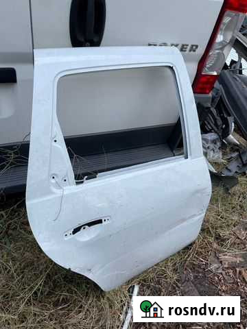 Дверь задняя правая Renault Duster Сочи - изображение 1