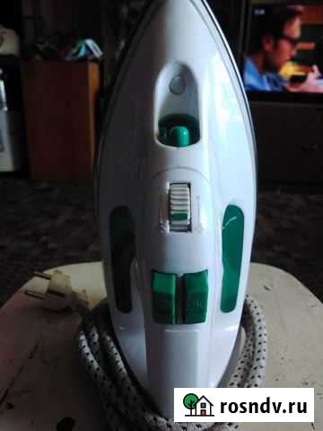 Утюг Vitek с отпаривателем Барнаул - изображение 1