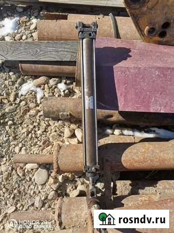 Пневмоцилиндр в хорошем состоянии (размер в описан Биробиджан - изображение 1