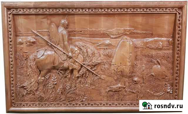 Резная картина из дерева Витязь на распутье Удельная - изображение 1