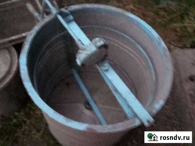 Хряк на племя. Коза, козел на племя, медогонка, во Промышленная - изображение 1