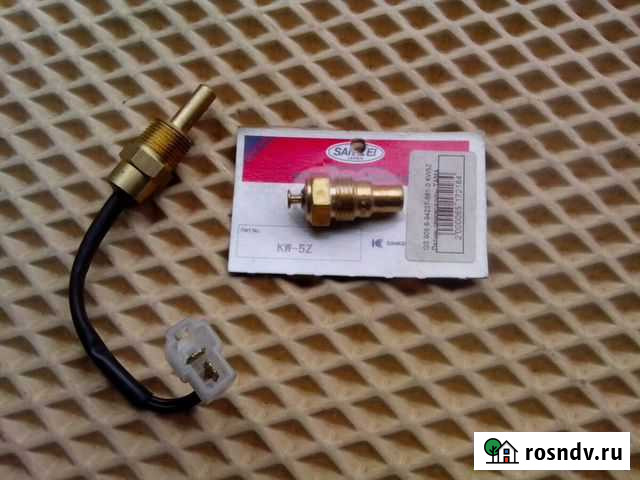 Датчик температуры двигателя 4HF1 Isuzu Чита - изображение 1