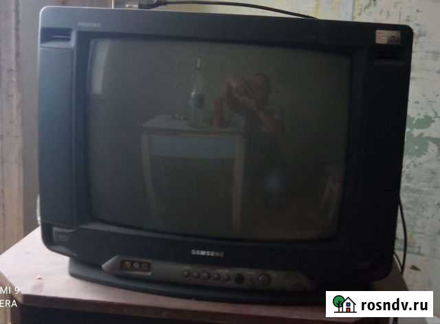 Телевизор б/у. Рабочий. Торг уместен Волгоград - изображение 1