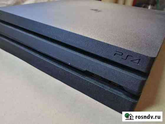 Sony PS4 Pro 1 Tb 2 геймпада Чита