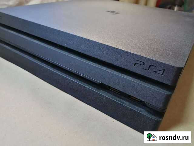 Sony PS4 Pro 1 Tb 2 геймпада Чита - изображение 1