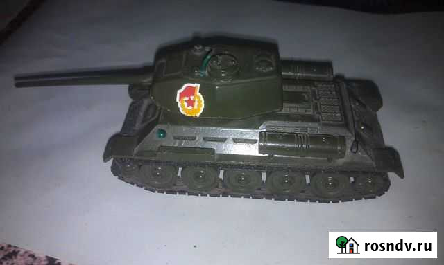 Модель танка Т - 34 - 85. СССР. Масштаб 1 : 43 Саратов - изображение 1