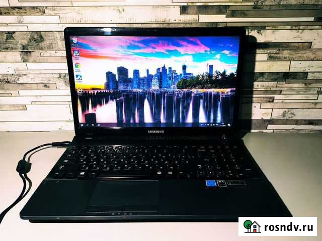 Samsung NP300E5C-Celeron 3 пок \ 4 Озу \1 GB Видео Симферополь - изображение 1