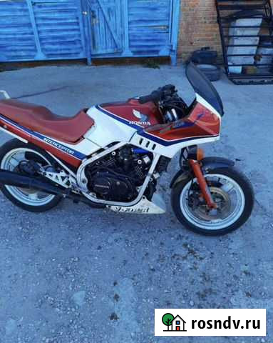 Honda VF 500 F Interceptor 1986 год Красногорск - изображение 1