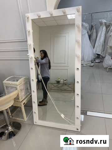 Гримерное зеркало с лампочками Сургут - изображение 1