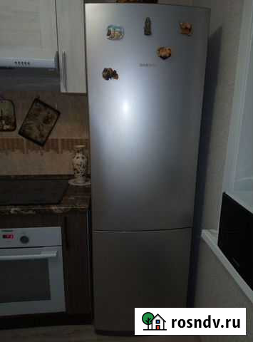 Холодильник бу Хабаровск - изображение 1