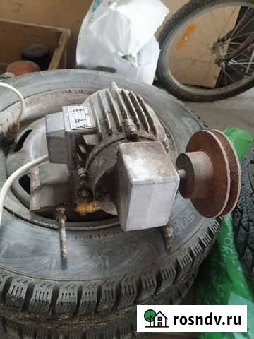 Электродвигатель с редуктором 220 Казань - изображение 1