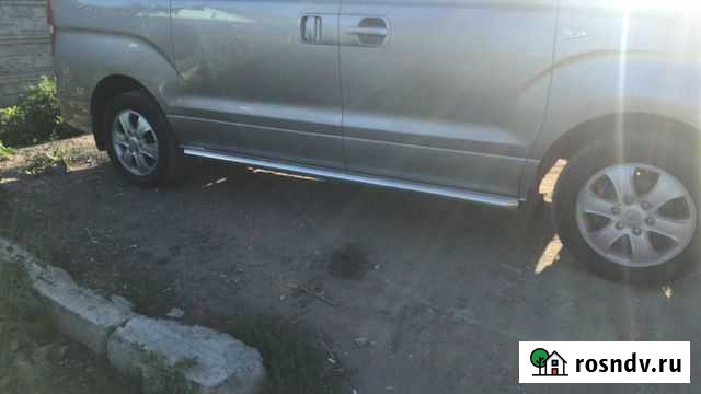 Защита штатных порогов 53 мм Hyundai Grand Starex Ахтубинск - изображение 1