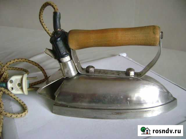 Утюг 1954г Ярославль - изображение 1
