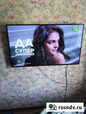 Телевизор smart tv бу Алексин - изображение 1