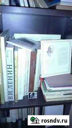 Книги, пластинки,открытки о В. И. Ленине, розница Кострома
