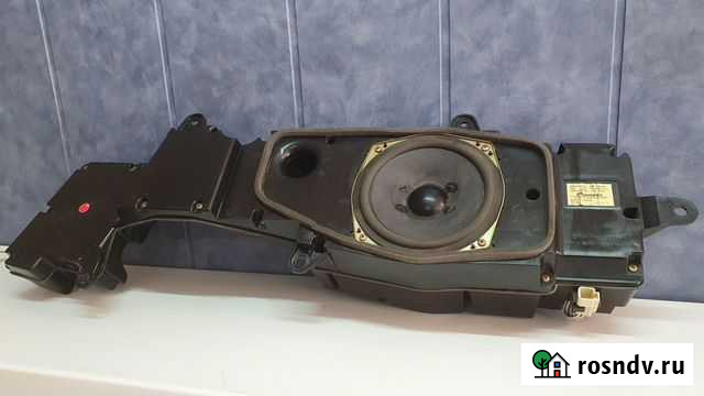 Cабвуфер Toyota Land Cruiser 100 Томск - изображение 1