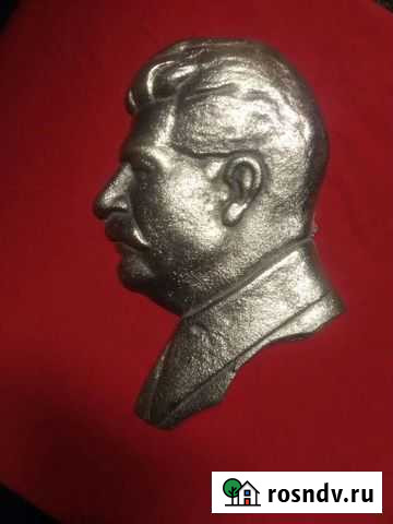 Барельеф Иосифа Сталина Великий Новгород - изображение 1