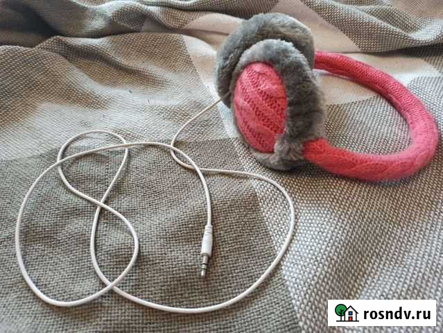 Наушники Avon Выборг - изображение 1