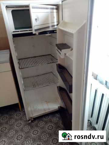 Холодильник бу Новоалтайск - изображение 1