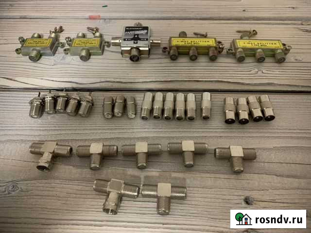 Разветвитель, Гнездо, Штекер тв 25 предметов Киров - изображение 1