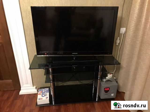 Стеклянная тумба и телевизор Грозный - изображение 1