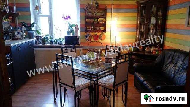 3-комнатная квартира, 120 м², 4/5 эт. на продажу в Валдае Валдай - изображение 1